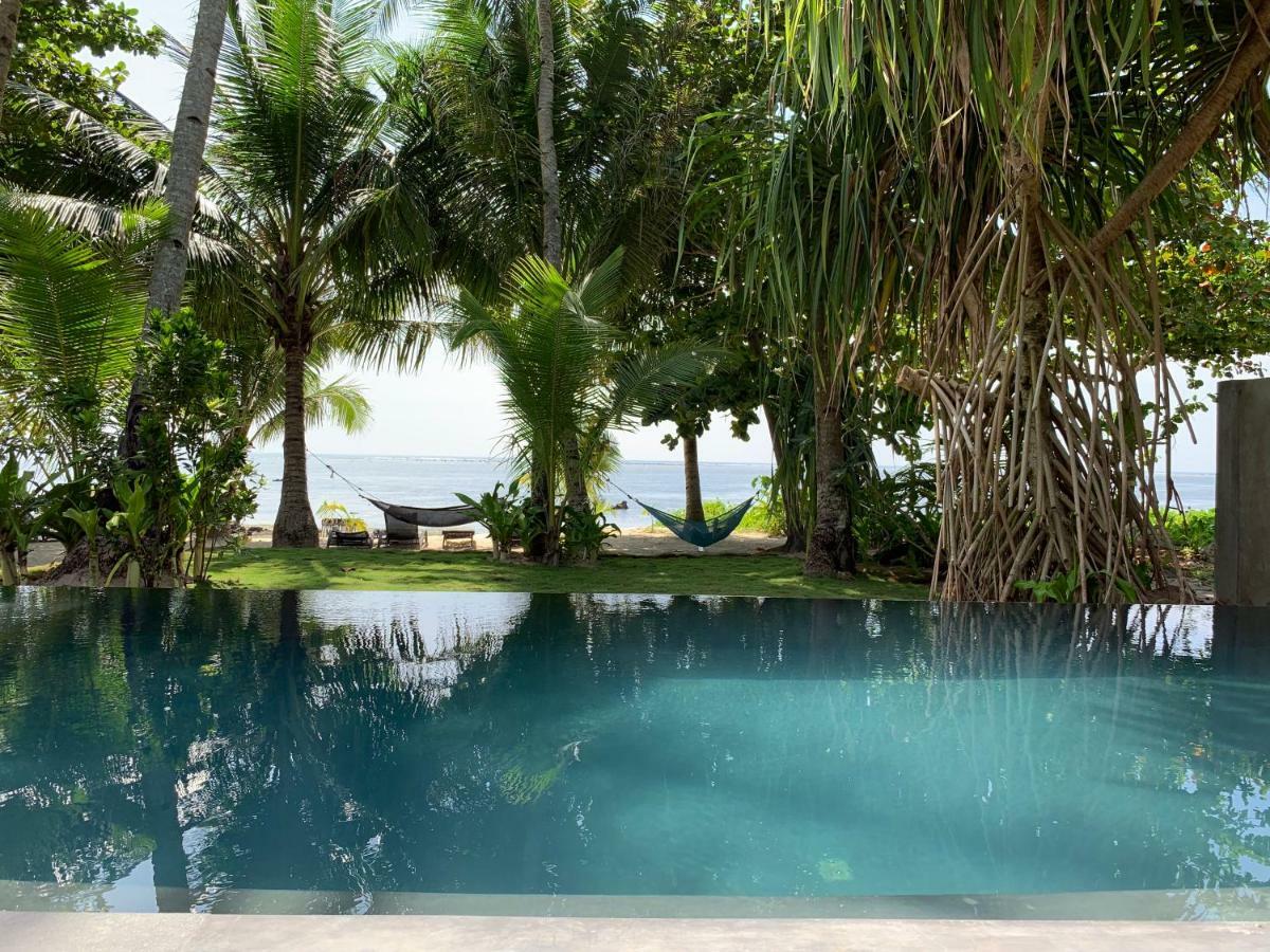 Siargao Inn Beach Resort General Luna  Exteriör bild