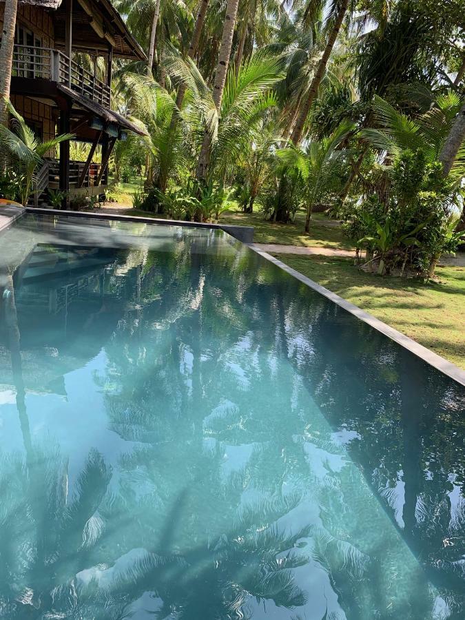 Siargao Inn Beach Resort General Luna  Exteriör bild